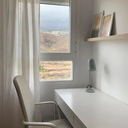 Lejlighed Paddle & Tennis Courts And Swimming Pool Cristianos *